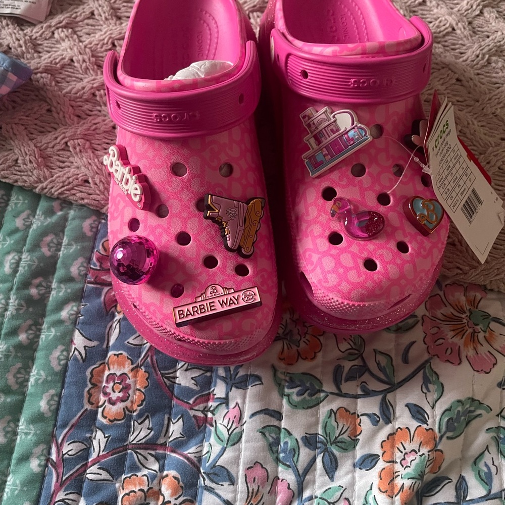 Barbie TheMovie Mega Crush Crocs Pink Women's Size 8  BRANDNEW!💗